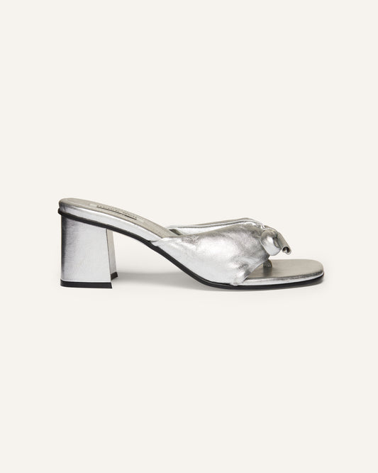 Yumi Ribbon Sandals Silver