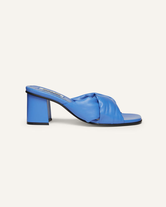 Yeji Twisted Sandals Blue